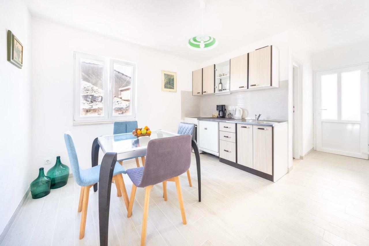Apartmani Ada 1 Povlja  Luaran gambar